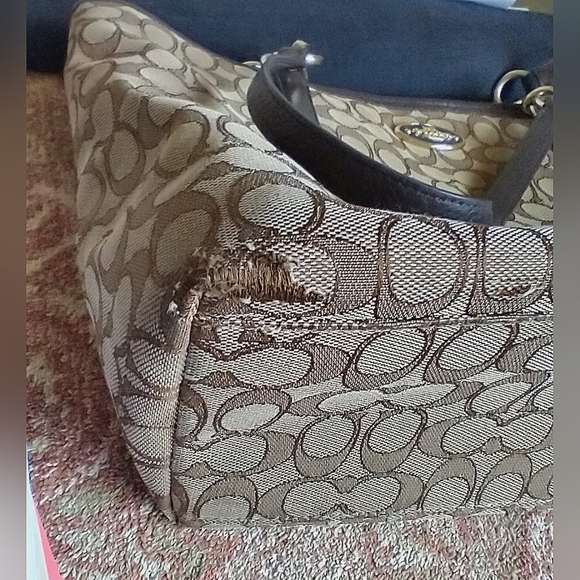 AUTHENTIC COACH SIGNATURE JACQUARD HANDBAG TAN & BROWN LEATHER TRIM MED SATCHEL - Picture 9 of 10